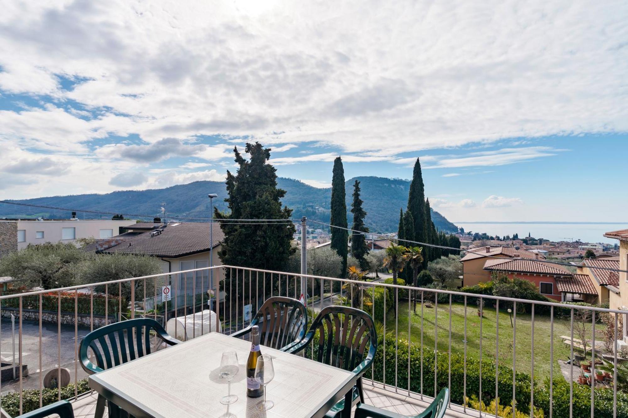 Terrazza Di Garda - Regarda Travel 加尔达 外观 照片